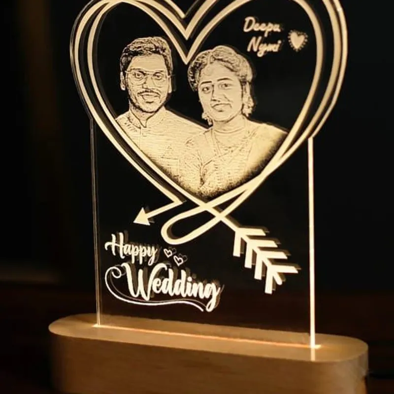 Acrylic Table Top - Arrow Heart 